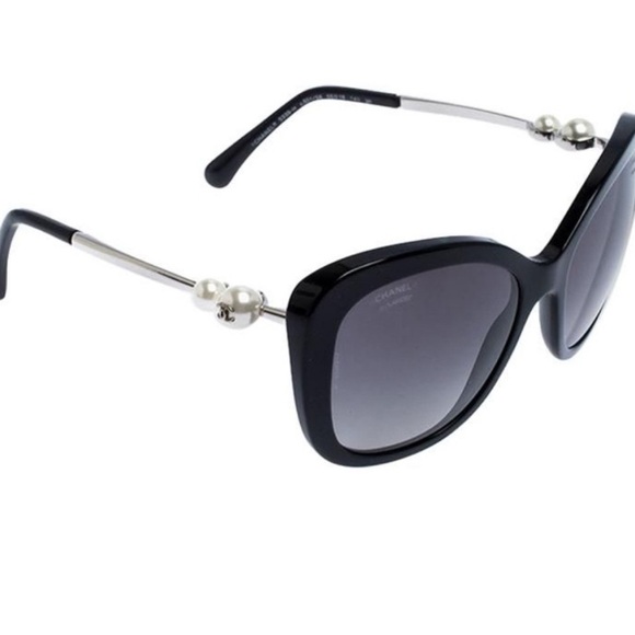 CHANEL Accessories - CHANEL- Classic Pearl Sunglasses